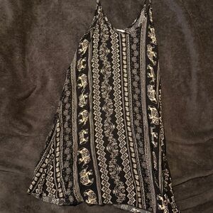 Chic Black and Cream Patterned Dress